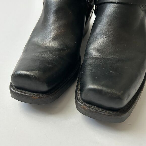 Frye Womens Harness 8R Ankle Boot in Black Leather Size 8 - Picture 3 of 9